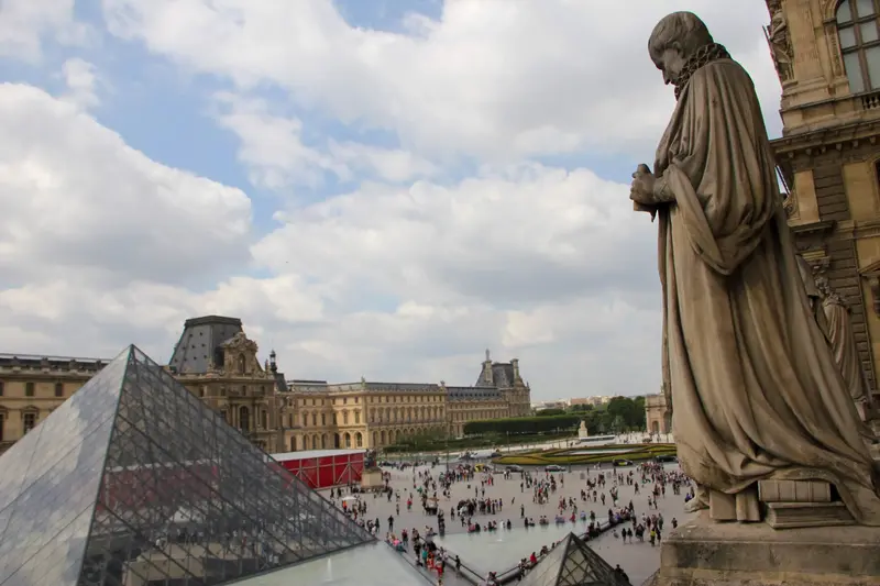 Louvre