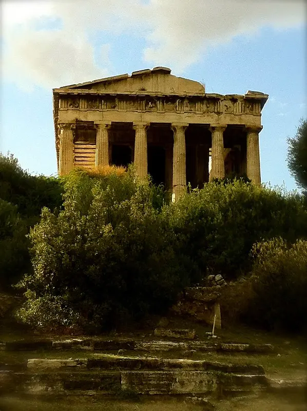 El Hefestión visto desde el ágora en Atenas, Grecia. Foto de Eduardo Alemán.